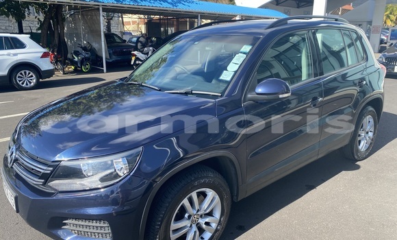 Buy Used Volkswagen Tiguan Blue Car in Triolet in Pamplempousses Buy Used Volkswagen Tiguan Blue Car in Triolet in Pamplempousses