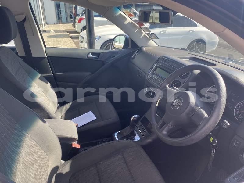 Big with watermark volkswagen tiguan pamplempousses triolet 7740