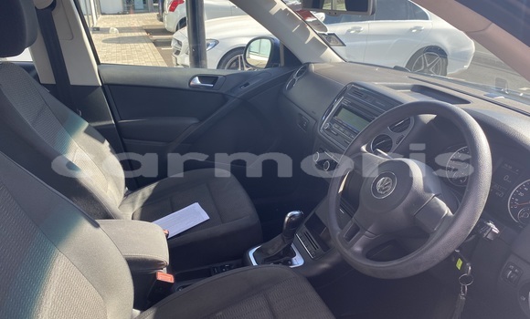 Buy Used Volkswagen Tiguan Blue Car in Triolet in Pamplempousses Buy Used Volkswagen Tiguan Blue Car in Triolet in Pamplempousses