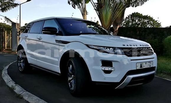 Buy Used Land Rover Range Rover Evoque White Car in Port Louis in Port Louis District Buy Used Land Rover Range Rover Evoque White Car in Port Louis in Port Louis District