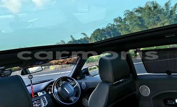 Buy Used Land Rover Range Rover Evoque White Car in Port Louis in Port Louis District Buy Used Land Rover Range Rover Evoque White Car in Port Louis in Port Louis District