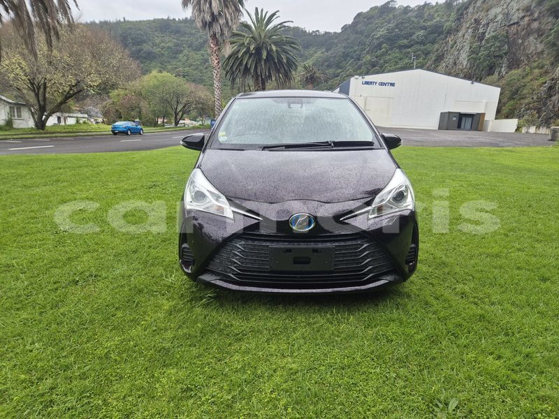 Big with watermark toyota vitz port louis district port louis 7757