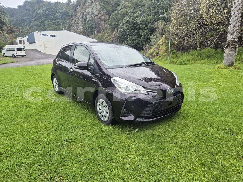 Big with watermark toyota vitz port louis district port louis 7757