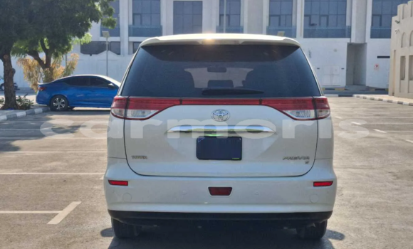 Buy Used Toyota Previa White Car in Port Louis in Port Louis District Buy Used Toyota Previa White Car in Port Louis in Port Louis District