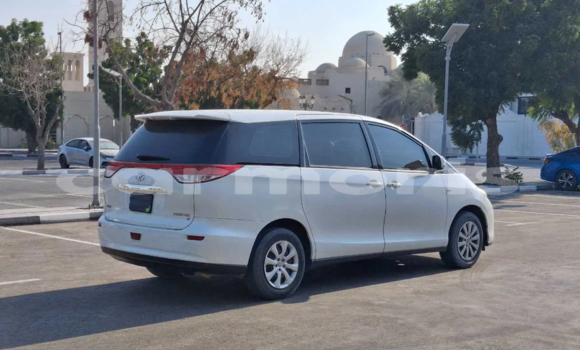Buy Used Toyota Previa White Car in Port Louis in Port Louis District Buy Used Toyota Previa White Car in Port Louis in Port Louis District