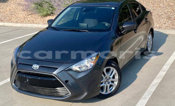Buy Used Toyota Yaris Black Car in Port Louis in Port Louis District