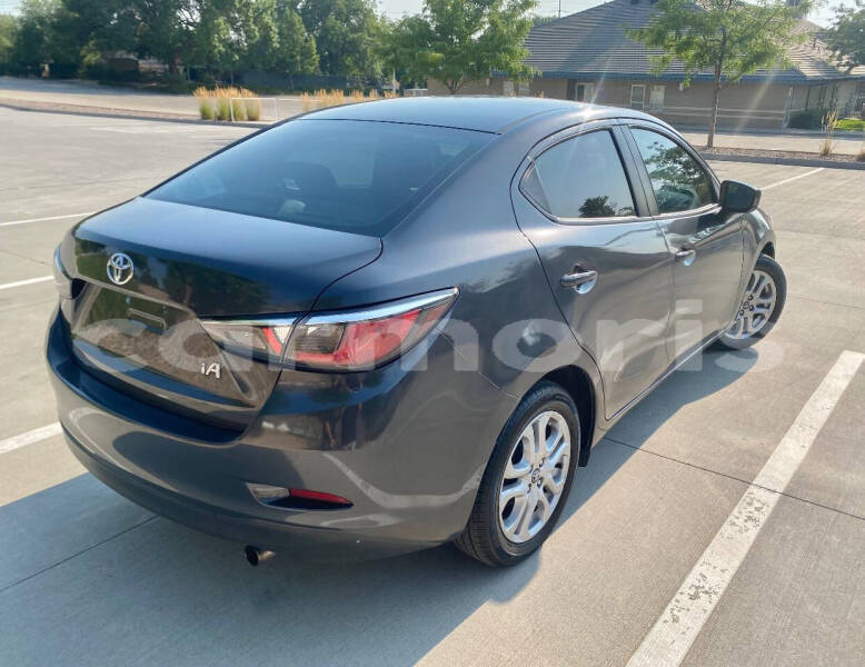 Big with watermark toyota yaris port louis district port louis 7766