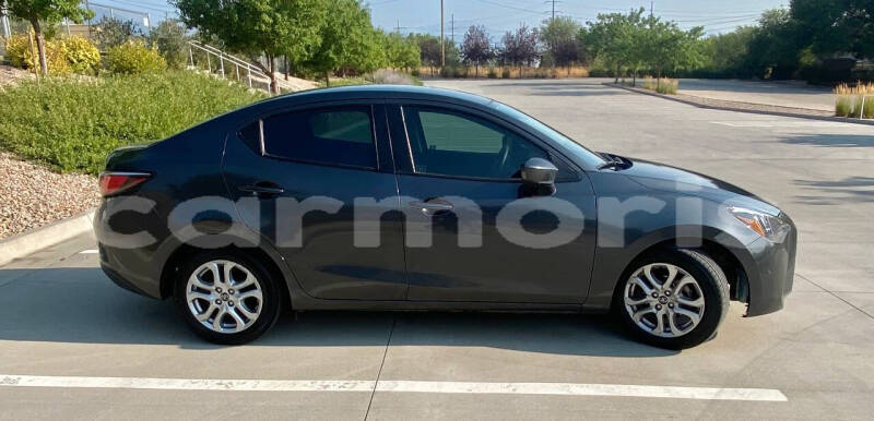 Big with watermark toyota yaris port louis district port louis 7766