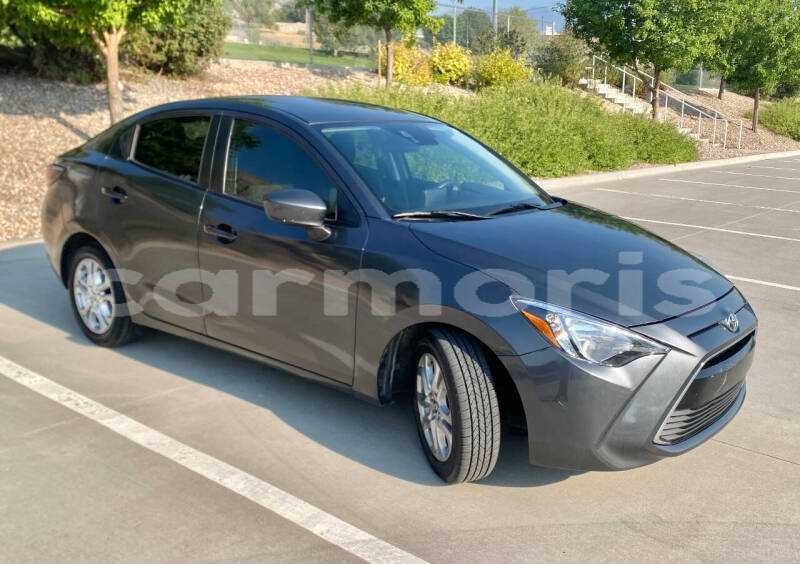 Big with watermark toyota yaris port louis district port louis 7766