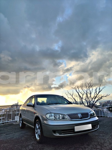 Big with watermark nissan sunny port louis district port louis 7772