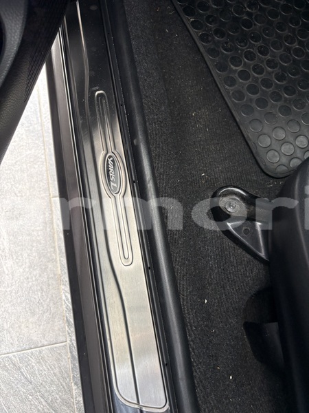 Big with watermark toyota yaris flacq saint julien 7775