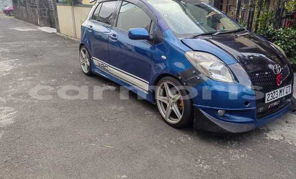 Buy Used Toyota Yaris Blue Car in Quatre Bornes in Plaines Wilhems District Buy Used Toyota Yaris Blue Car in Quatre Bornes in Plaines Wilhems District