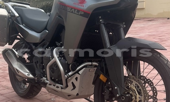Buy Used Honda T Beige Bike in Port Louis in Port Louis District