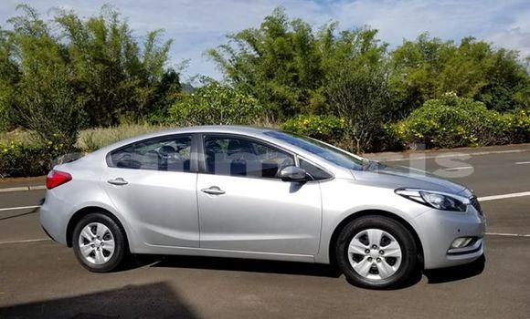 Buy Used Kia Cerato Silver Car in Port Louis in Port Louis District Buy Used Kia Cerato Silver Car in Port Louis in Port Louis District