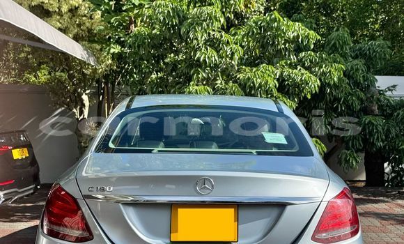 Acheter Occasion Voiture Mercedes-Benz C–Class Gris à Beau Bassin–Rose Hill, Plaines Wilhems District Acheter Occasion Voiture Mercedes-Benz C–Class Gris à Beau Bassin–Rose Hill, Plaines Wilhems District
