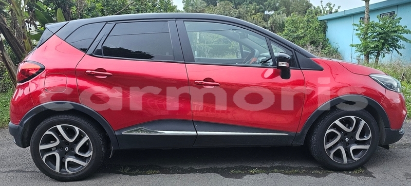 Big with watermark renault 15 plaines wilhems district curepipe 7784