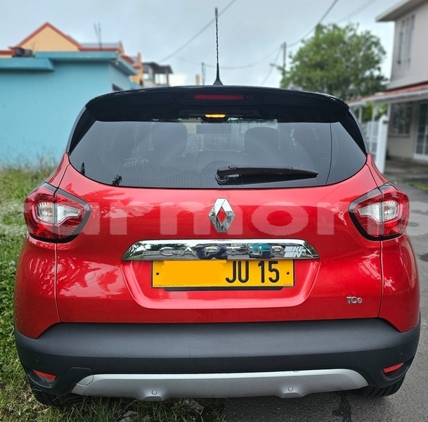 Big with watermark renault 15 plaines wilhems district curepipe 7784