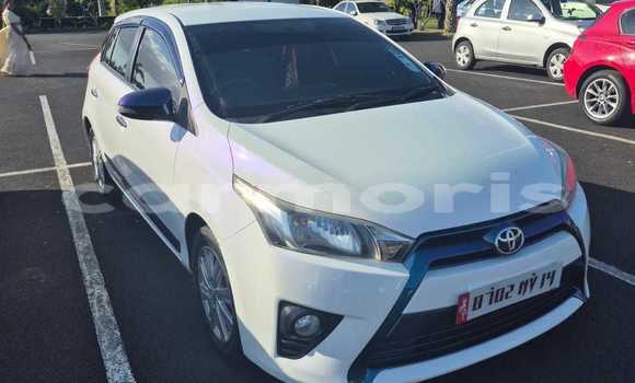 Buy Used Toyota Yaris White Car in Centre de Flacq in Flacq District Buy Used Toyota Yaris White Car in Centre de Flacq in Flacq District