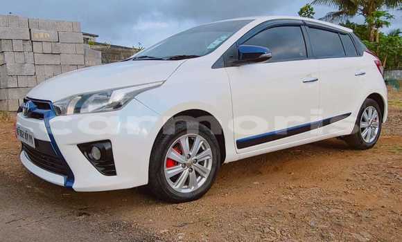 Buy Used Toyota Yaris White Car in Centre de Flacq in Flacq District Buy Used Toyota Yaris White Car in Centre de Flacq in Flacq District