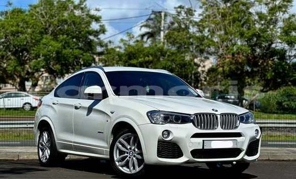 Buy Used BMW X4 White Car in Anse La Raie in Rivière du Rempart District