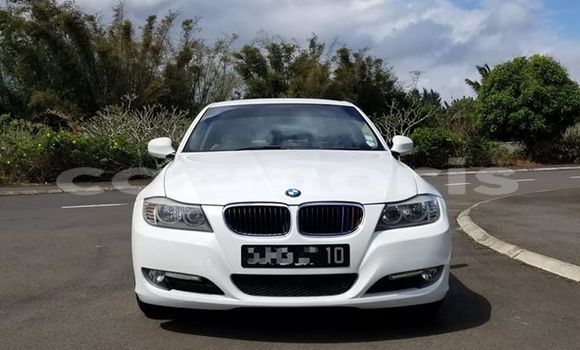 Buy Used BMW 3er White Car in Port Louis in Port Louis District Buy Used BMW 3er White Car in Port Louis in Port Louis District