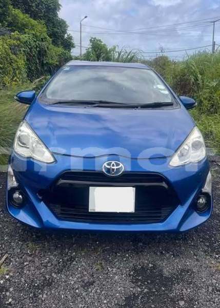 Big with watermark toyota aqua riviere du rempart district amaury 7816
