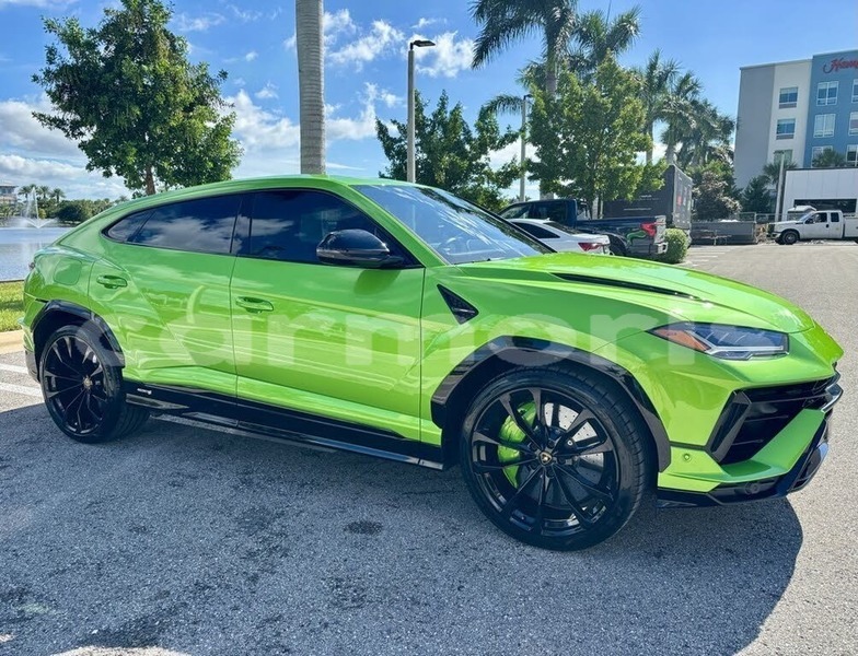 Big with watermark lamborghini urus flacq bon accueil 7819