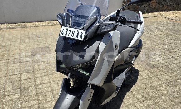 Acheter Occasion Moto Yamaha X-MAX Blanc à Goyaves de Grand Baie–Montagne, Rodrigues Acheter Occasion Moto Yamaha X-MAX Blanc à Goyaves de Grand Baie–Montagne, Rodrigues