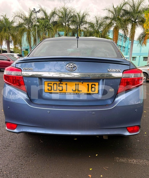 Big with watermark toyota yaris pamplempousses congomah 7827