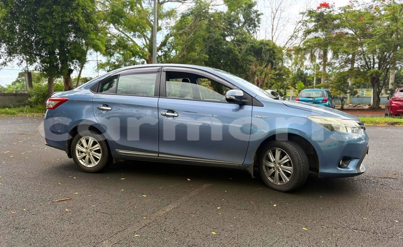 Big with watermark toyota yaris pamplempousses congomah 7827