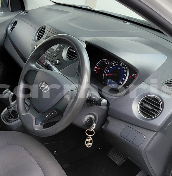 Big with watermark hyundai i10 plaines wilhems district quatre bornes 7830