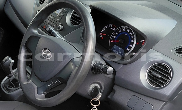 Buy Used Hyundai i10 White Car in Quatre Bornes in Plaines Wilhems District Buy Used Hyundai i10 White Car in Quatre Bornes in Plaines Wilhems District