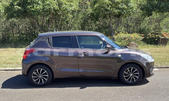 Buy Used Suzuki Swift Brown Car in Bambous in Black River District