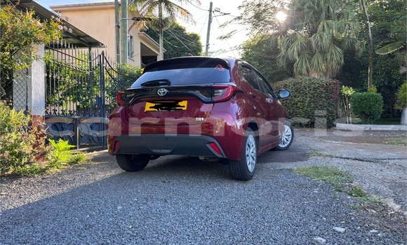 Buy Used Toyota Yaris Red Car in Beau Bassin–Rose Hill in Plaines Wilhems District Buy Used Toyota Yaris Red Car in Beau Bassin–Rose Hill in Plaines Wilhems District