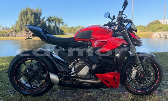Buy Used Ducati Streetfighter Other Bike in Arsenal in Pamplemousses District