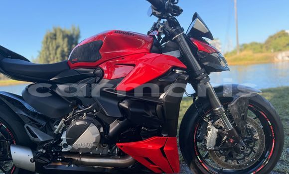 Buy Used Ducati Streetfighter Other Bike in Arsenal in Pamplemousses District Buy Used Ducati Streetfighter Other Bike in Arsenal in Pamplemousses District