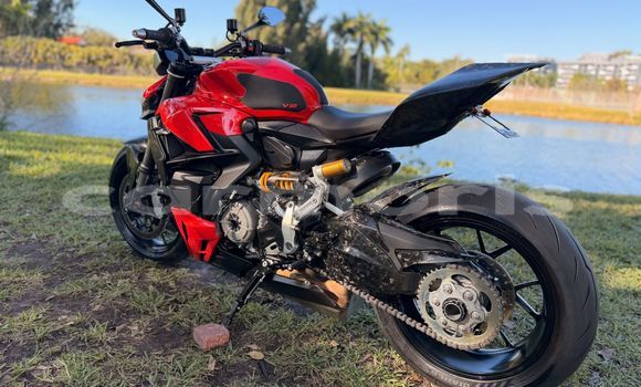 Buy Used Ducati Streetfighter Other Bike in Arsenal in Pamplemousses District Buy Used Ducati Streetfighter Other Bike in Arsenal in Pamplemousses District