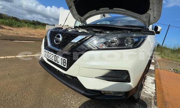 Buy Used Nissan Qashqai White Car in Curepipe in Plaines Wilhems District Buy Used Nissan Qashqai White Car in Curepipe in Plaines Wilhems District