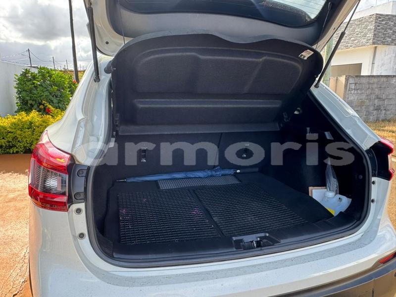 Big with watermark nissan qashqai plaines wilhems district curepipe 7849