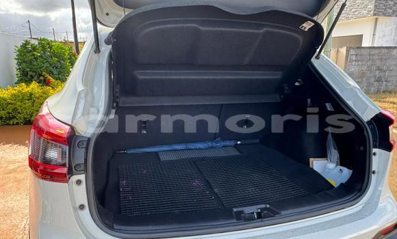 Buy Used Nissan Qashqai White Car in Curepipe in Plaines Wilhems District Buy Used Nissan Qashqai White Car in Curepipe in Plaines Wilhems District