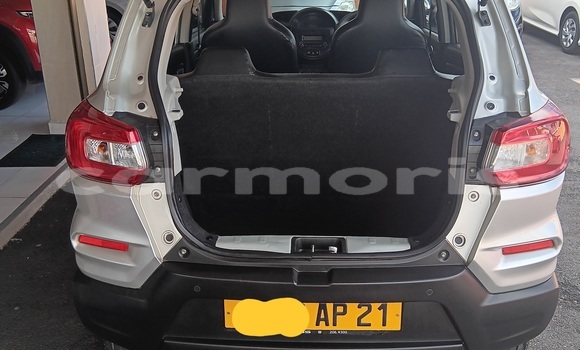 Buy Used Suzuki Ignis Silver Car in Curepipe in Plaines Wilhems District Buy Used Suzuki Ignis Silver Car in Curepipe in Plaines Wilhems District