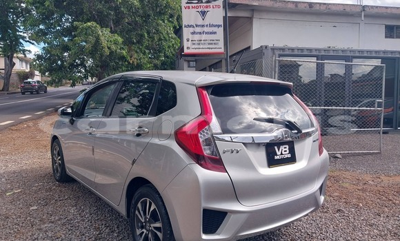 Buy Used Honda fit Other Car in Baie Malgache in Rodrigues Buy Used Honda fit Other Car in Baie Malgache in Rodrigues