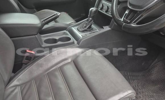 Buy Used Volkswagen Amarok White Car in Arsenal in Pamplemousses District Buy Used Volkswagen Amarok White Car in Arsenal in Pamplemousses District