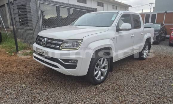 Buy Used Volkswagen Amarok White Car in Arsenal in Pamplemousses District Buy Used Volkswagen Amarok White Car in Arsenal in Pamplemousses District