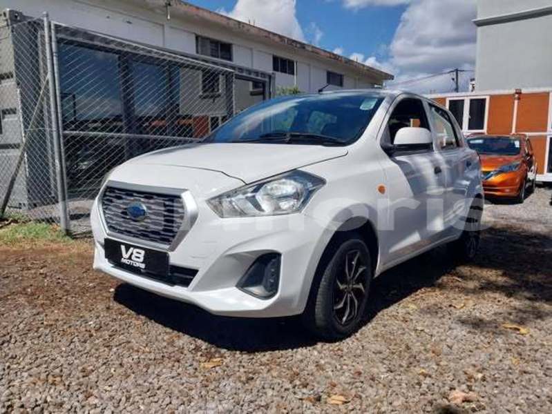 Big with watermark nissan datsun flacq bel air 7858