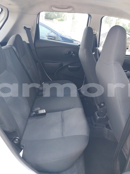 Big with watermark nissan datsun flacq bel air 7858