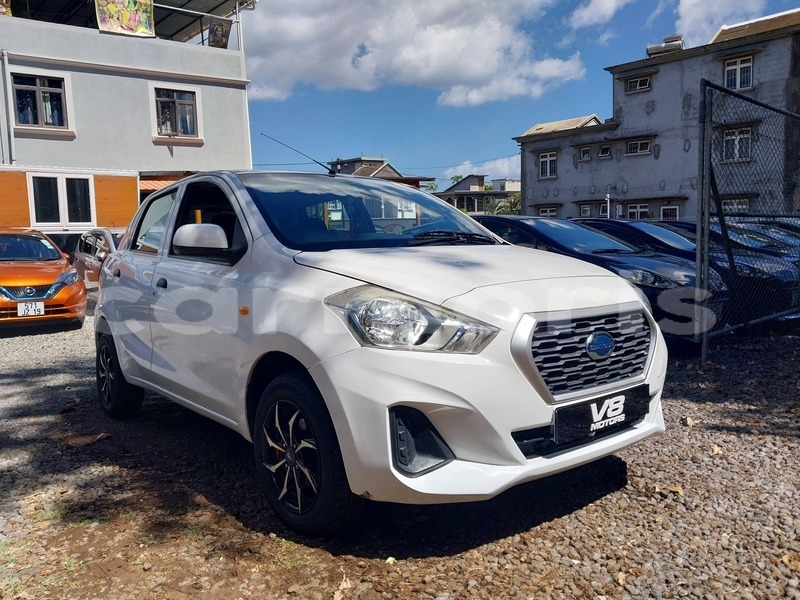 Big with watermark nissan datsun flacq bel air 7858