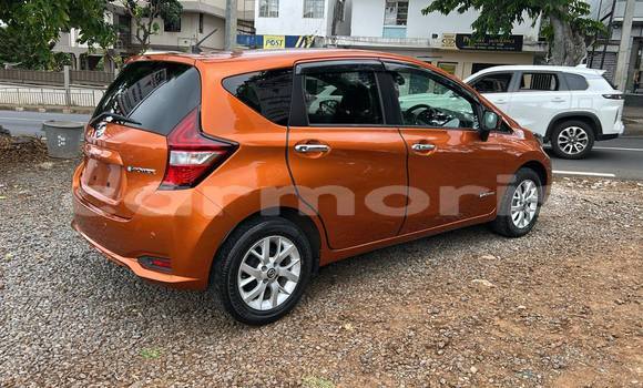 Buy Used Nissan Note Red Car in Anse La Raie in Rivière du Rempart District Buy Used Nissan Note Red Car in Anse La Raie in Rivière du Rempart District