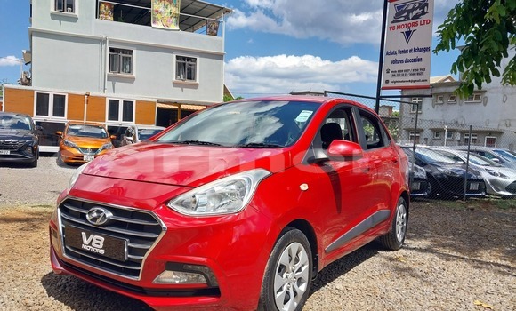 Buy Used Hyundai EON Red Car in Amaury in Rivière du Rempart District Buy Used Hyundai EON Red Car in Amaury in Rivière du Rempart District