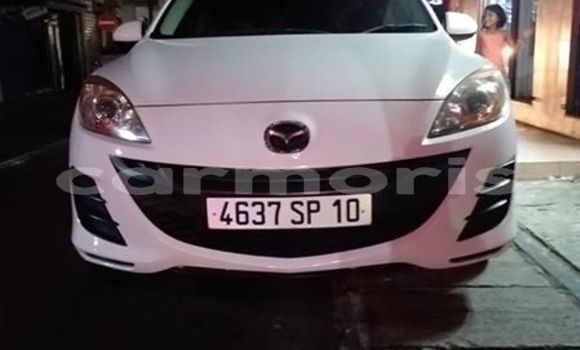 Buy Used Mazda 3 White Car in Port Louis in Port Louis District